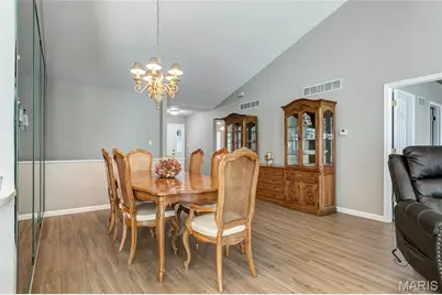 715 River Glen Drive, O'Fallon, MO 63368 - Photo 8