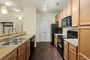 29 Kassebaum Ln, Saint Louis, MO 63129 - Photo 6
