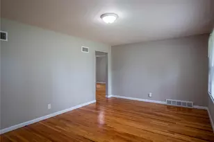 101 Florwood Ct, Saint Louis, MO 63135 - Photo 4