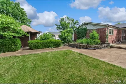 1542 Langholm Drive, Florissant, MO 63031 - Photo 8