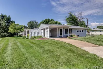 1350 Charbonier Road, Florissant, MO 63031 - Photo 2
