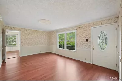 928 S Gore Avenue, Webster Groves, MO 63119 - Photo 2