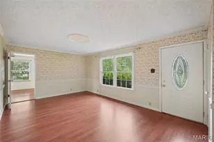 928 S Gore Ave, Webster Groves, MO 63119 - Photo 2