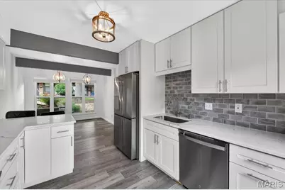 1090 Humber Circle, Saint Louis, MO 63129 - Photo 4