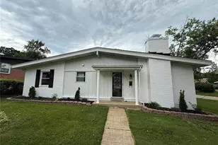 515 Crestvale Dr, Rock Hill, MO 63119 - Photo 1