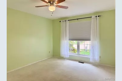 633 Lind Road, Saint Louis, MO 63125 - Photo 16