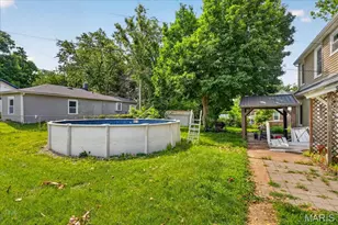 9122 Delphine Ave, Saint Louis, MO 63114 - Photo 28