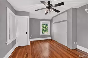 9122 Delphine Ave, Saint Louis, MO 63114 - Photo 20