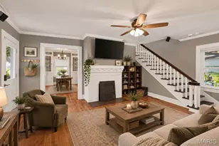 9122 Delphine Ave, Saint Louis, MO 63114 - Photo 4
