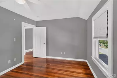9122 Delphine Avenue, Saint Louis, MO 63114 - Photo 22