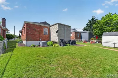 5573 Lindenwood Avenue, Saint Louis, MO 63109 - Photo 28