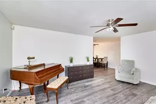 32 Bartley St, Saint Charles, MO 63376 - Photo 8