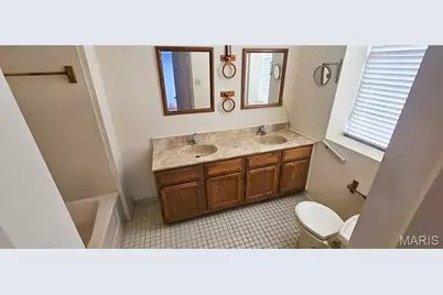 2859 McNair Avenue, Saint Louis, MO 63118 - Photo 16