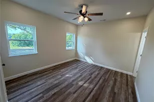 11490 Hwy 24, Madison, MO 65263 - Photo 10