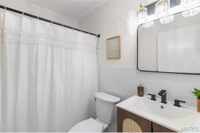 2025 Granada Drive, Florissant, MO 63033 - Photo 38