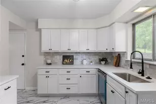 2025 Granada Dr, Florissant, MO 63033 - Photo 18