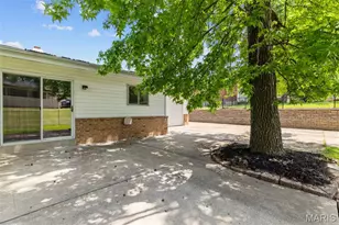2025 Granada Dr, Florissant, MO 63033 - Photo 46