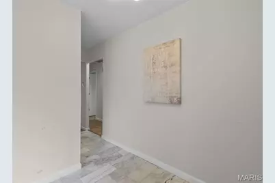 2025 Granada Drive, Florissant, MO 63033 - Photo 4
