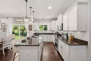 240 Oakhurst Cir, O'Fallon, MO 63368 - Photo 8