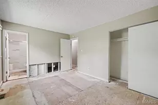 2337 Millvalley Dr, Florissant, MO 63031 - Photo 16