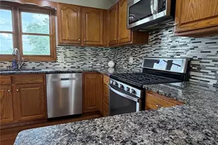 810 Houston Dr, Palmyra, MO 63461 - Photo 14
