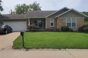 201 Clearwood Ct, Saint Peters, MO 63376 - Photo 1