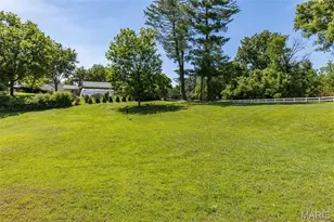 2550 Bluffwood Dr, Unincorporated, MO 63129 - Photo 30