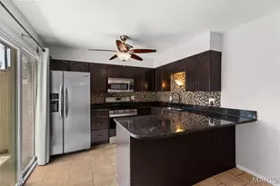 9128 Villaridge Ct, Saint Louis, MO 63123 - Photo 10