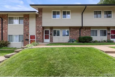 9128 Villaridge Court, Saint Louis, MO 63123 - Photo 1