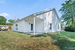1420 Swallow Ln, Florissant, MO 63031 - Photo 26
