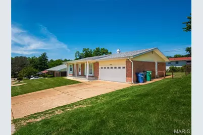 4347 Varano Drive, Florissant, MO 63033 - Photo 2
