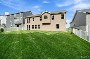 915 Crestwood Ln, O'Fallon, MO 63366 - Photo 40
