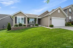 915 Crestwood Ln, O'Fallon, MO 63366 - Photo 2