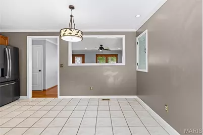 11918 Wexford Place Drive, Maryland Heights, MO 63043 - Photo 14