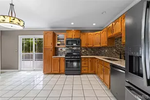 11918 Wexford Pl Dr, Maryland Heights, MO 63043 - Photo 16