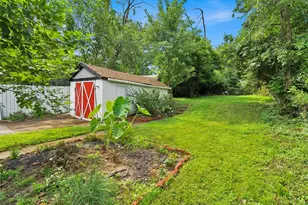 8904 Olden Ave, Saint Louis, MO 63114 - Photo 16