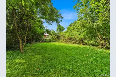 8904 Olden Avenue, Saint Louis, MO 63114 - Photo 18