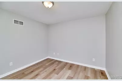 10 Sugarberry Court, Troy, MO 63379 - Photo 32