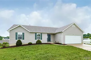 10 Sugarberry Ct, Troy, MO 63379 - Photo 2