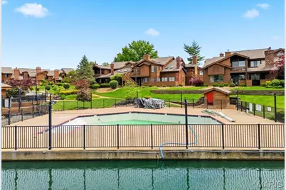 704 Hemingway Lane #E, Weldon Spring, MO 63304 - Photo 54