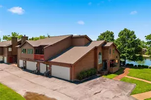 704 Hemingway Ln, Weldon Spring, MO 63304 - Photo 38