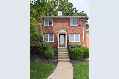 9024 W Swan Circle, Brentwood, MO 63144 - Photo 2