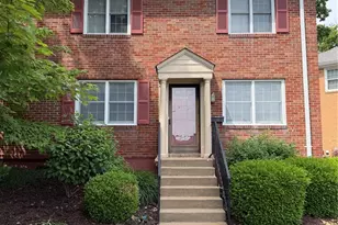 9024 W Swan Cir, Brentwood, MO 63144 - Photo 2