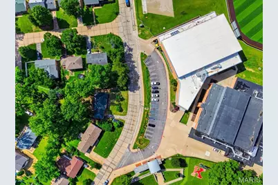 711 Chopin Drive, Kirkwood, MO 63122 - Photo 8