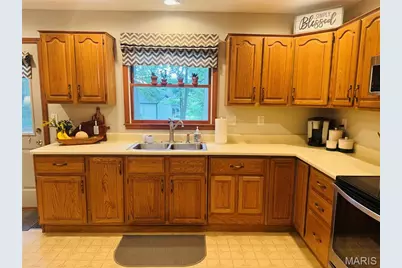 4141 Windmere Drive, Hannibal, MO 63401 - Photo 10