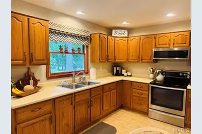 4141 Windmere Drive, Hannibal, MO 63401 - Photo 6