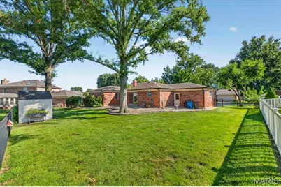 4590 Grandcastle Drive, Saint Louis, MO 63128 - Photo 32