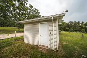 522 Hwy Ff, Bourbon, MO 65441 - Photo 38