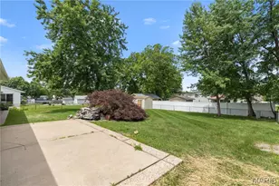 7 Sunnyfield Rd, Saint Peters, MO 63376 - Photo 18