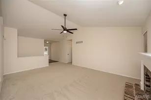 11365 Brierhall Cir, Maryland Heights, MO 63043 - Photo 10